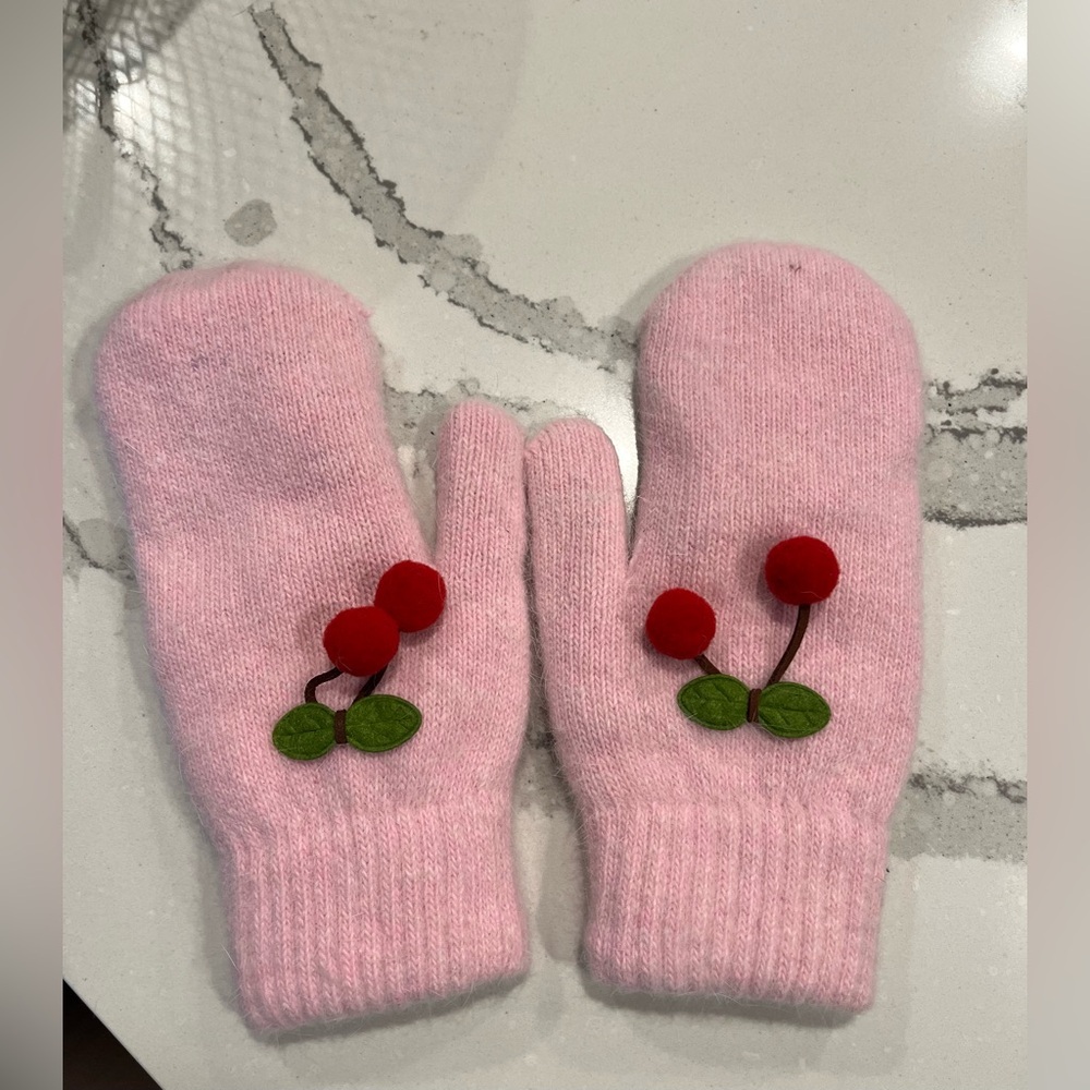 Cherry Mittens